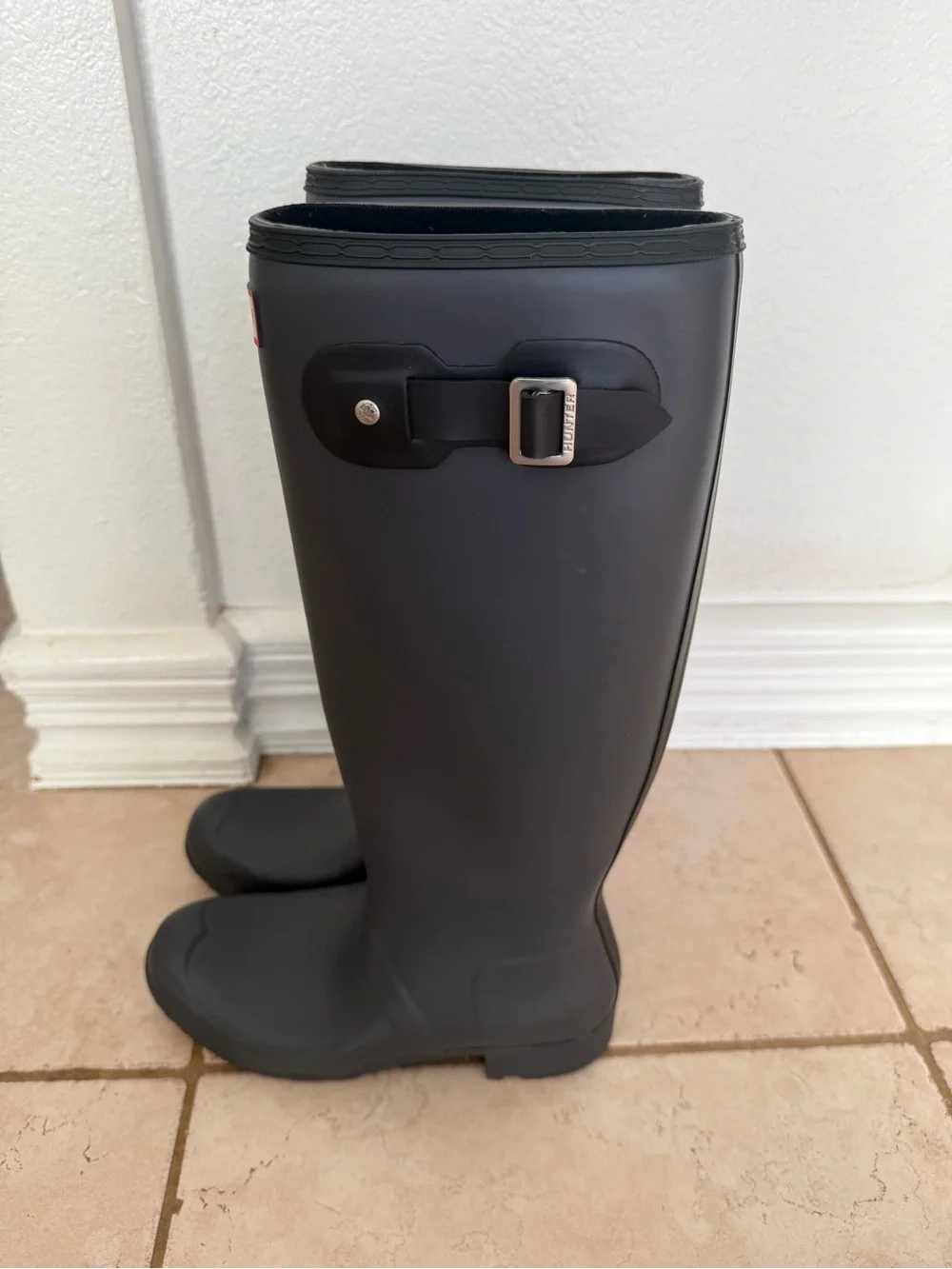 Hunter Original Tall Matte Dark Gray Rain Boots Women Size 8 Barn Garden Preppy